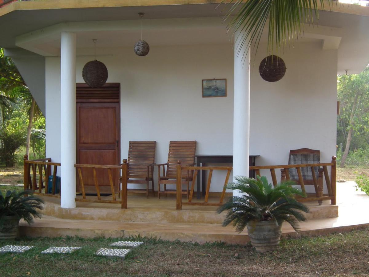 Villa Coconut Island à Tangalle Extérieur photo